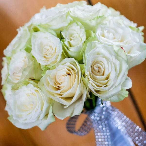 BRIDAL BOUQUET 101 -  Bouquet of White, Red or Pink Roses - Image 2
