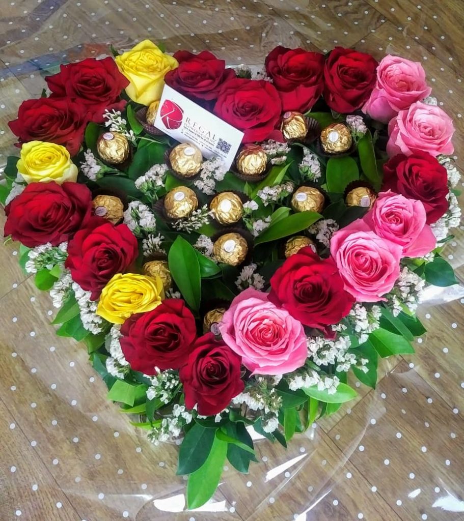 Ferrero & Roses 002 Arrangement