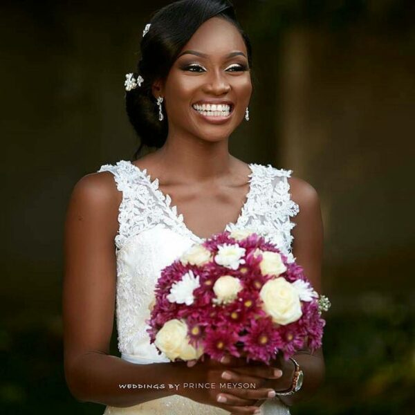 BRIDAL BOUQUET 120 - Roses, Chrysanthemums and Million Star . . . select size - Image 2