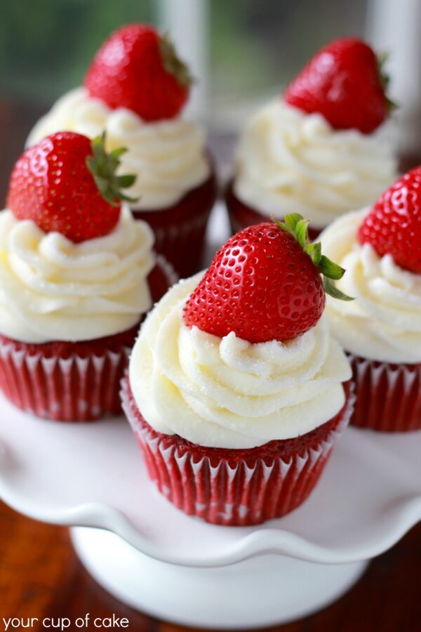 Strawberry-Red-Velvet-Cupcake