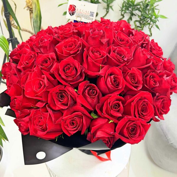 VIP RED ROSES BOUQUET– Bouquet Of Red Stemmed roses - Image 7