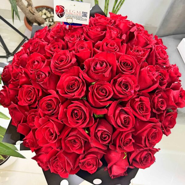 VIP RED ROSES BOUQUET– Bouquet Of Red Stemmed roses - Image 5