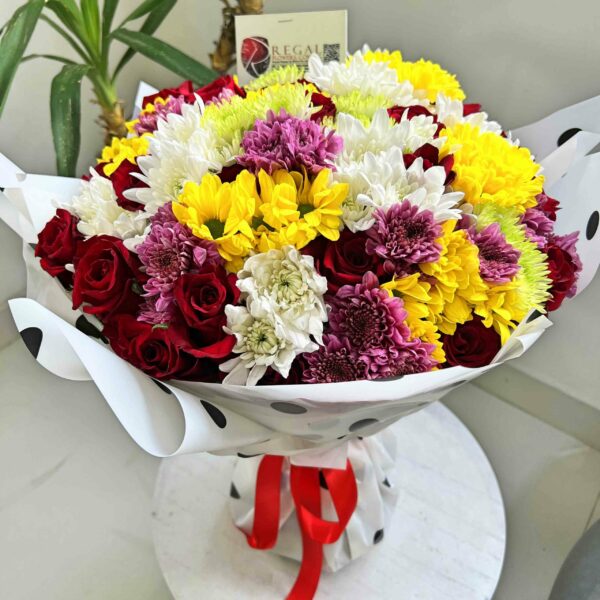 ROSES AND MIXED CHRYSANTHEMUMS BOUQUET - Bouquet of Roses and Mixed Chrysanthemums