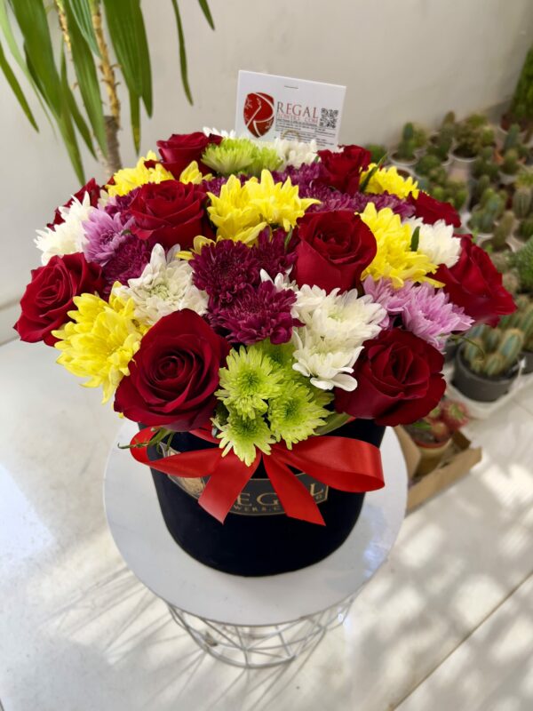 5 PEAS IN A POD BOX ARRANGEMENT- Roses and Mixed Chrysanthemums - Image 2