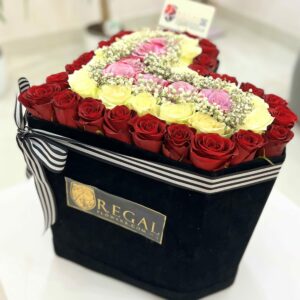 VIP MON COEUR (MY HEART) – Any two/three colours of roses with heart shaped interior