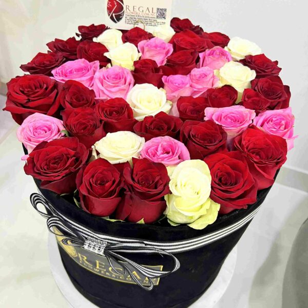 VIP BELLISSIMO (BEAUTIFUL) BOX ARRANGEMENT– Luxurious mix of white and pink, or white, pink and red roses . . - Image 8