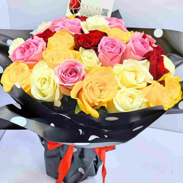 MIXED ROSES BOUQUET –Bouquet of mixed roses ..... - Image 7