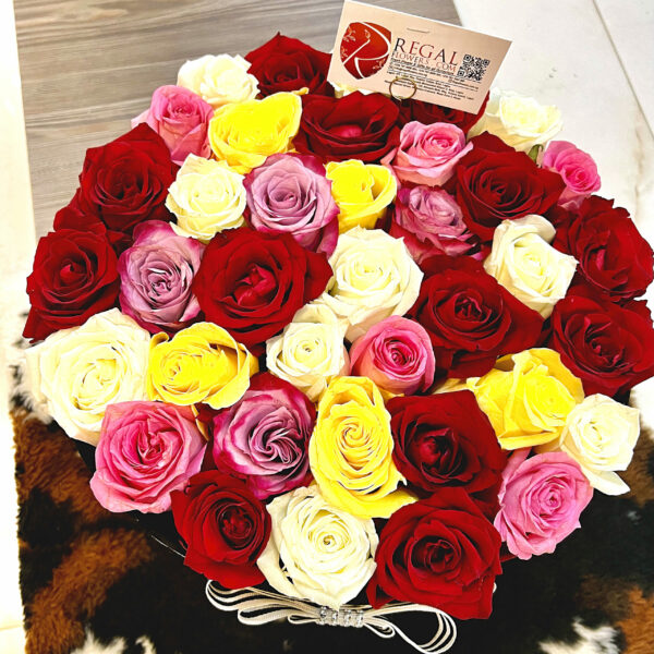 VIP BELLISSIMO (BEAUTIFUL) BOX ARRANGEMENT– Luxurious mix of white and pink, or white, pink and red roses . . - Image 2