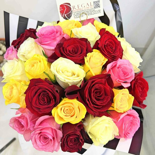 MIXED ROSES BOUQUET –Bouquet of mixed roses ..... - Image 2