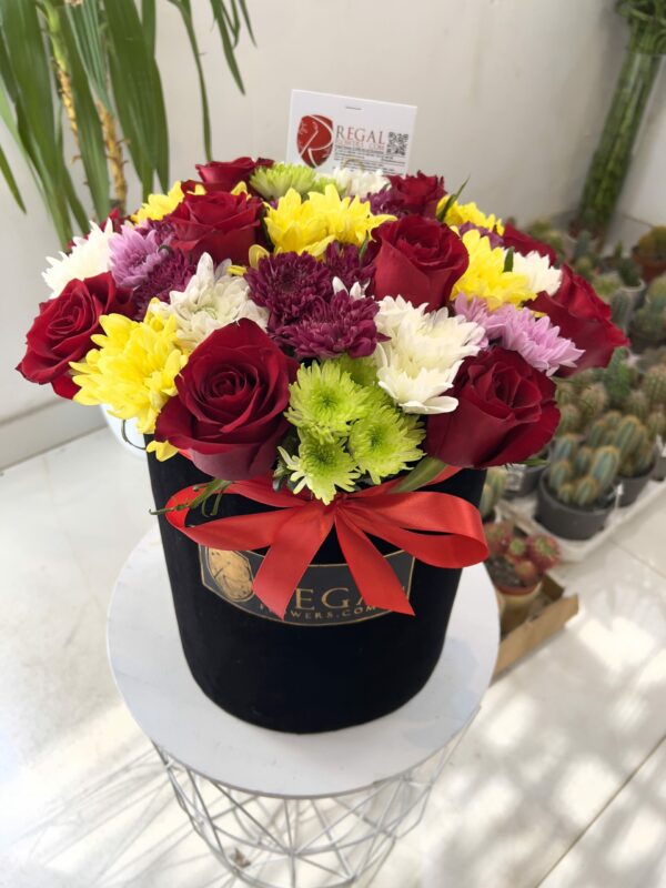 5 PEAS IN A POD BOX ARRANGEMENT- Roses and Mixed Chrysanthemums - Image 4