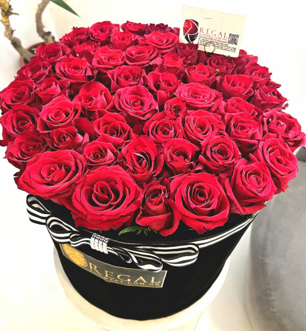 VIP CLASSIC RED BOX ARRANGEMENT – Box Of Classy Red Roses