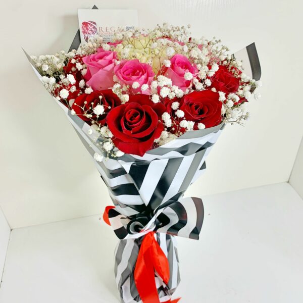 BEAUTIFUL MIXED ROSES AND  MILLION STARS – Mixed Roses & Million Stars - Image 10