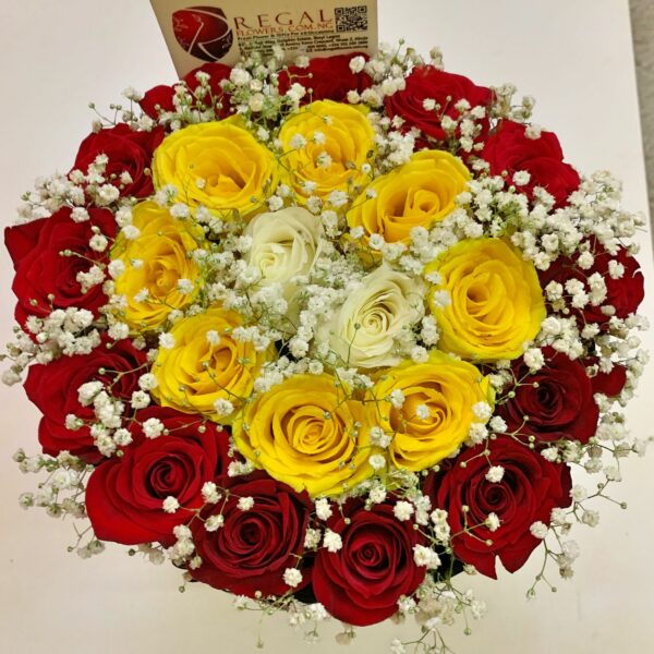 VIP Belleza By Regal Box Arrangement – Two or More Colors Of Roses - Image 7