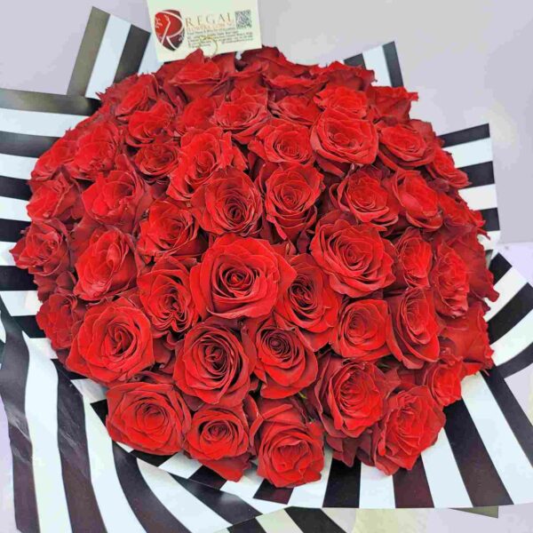 VIP RED ROSES BOUQUET– Bouquet Of Red Stemmed roses - Image 9