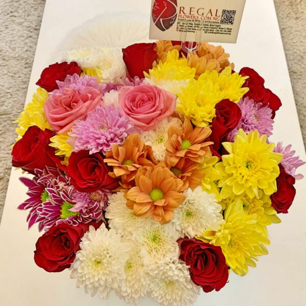 5 PEAS IN A POD BOX ARRANGEMENT- Roses and Mixed Chrysanthemums - Image 12