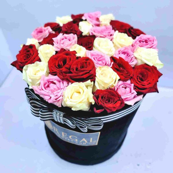 BELLISSIMO (Beautiful) BOX ARRANGEMENT –Box of Mixed Colored Roses - Image 8