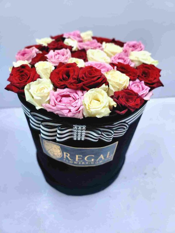 BELLISSIMO (Beautiful) BOX ARRANGEMENT –Box of Mixed Colored Roses - Image 7