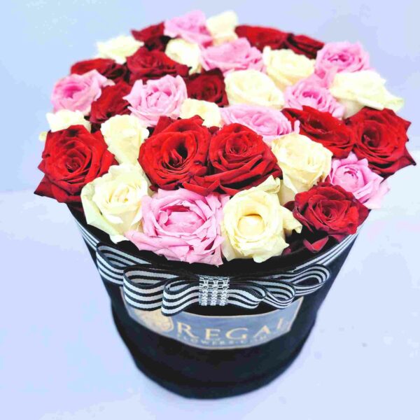 BELLISSIMO (Beautiful) BOX ARRANGEMENT –Box of Mixed Colored Roses - Image 9