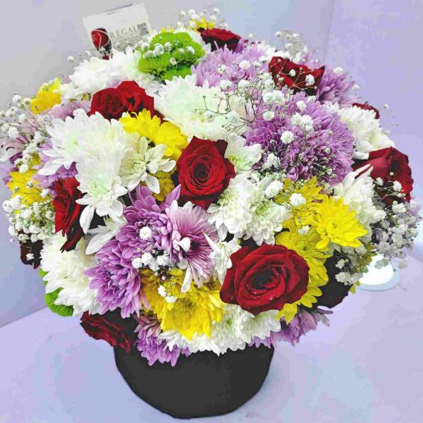 5 PEAS IN A POD BOX ARRANGEMENT- Roses and Mixed Chrysanthemums - Image 8
