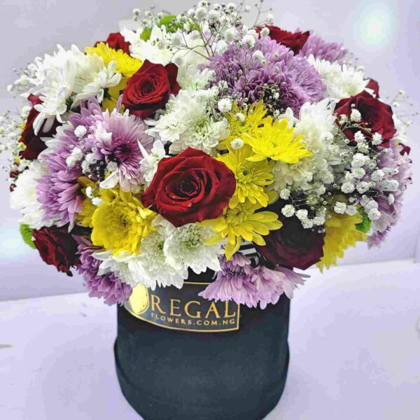 5 PEAS IN A POD BOX ARRANGEMENT- Roses and Mixed Chrysanthemums - Image 9