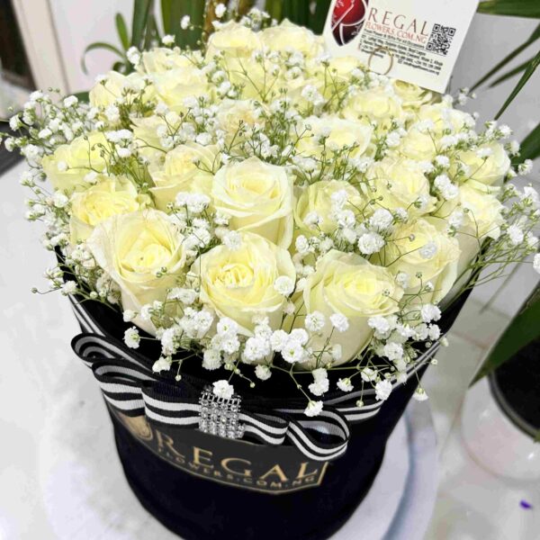 MONALISA BOX ARRANGEMENT- Box Of White Roses And Million Stars - Image 6