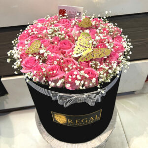 VIP SIMPLY SWEET BOX ARRANGEMENT– Pink Roses and Million Stars