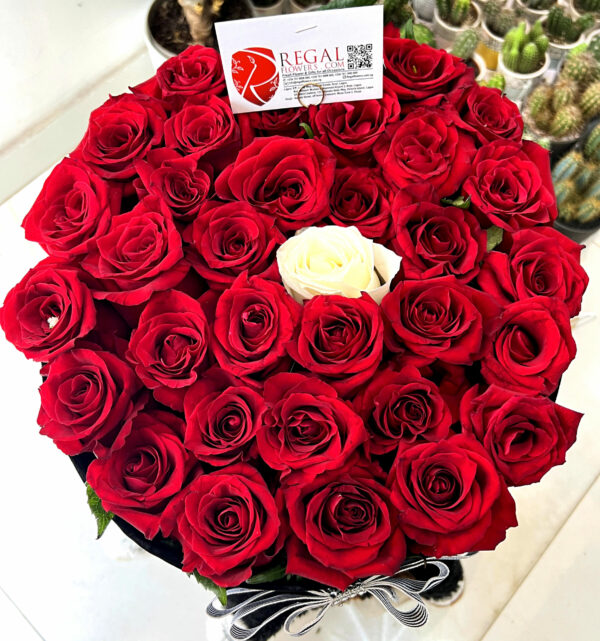 VIP THE ONE BOX ARRANGEMENT - Luxurious Bouquet of Roses With Contrasting Middle Rose. . . - Image 2