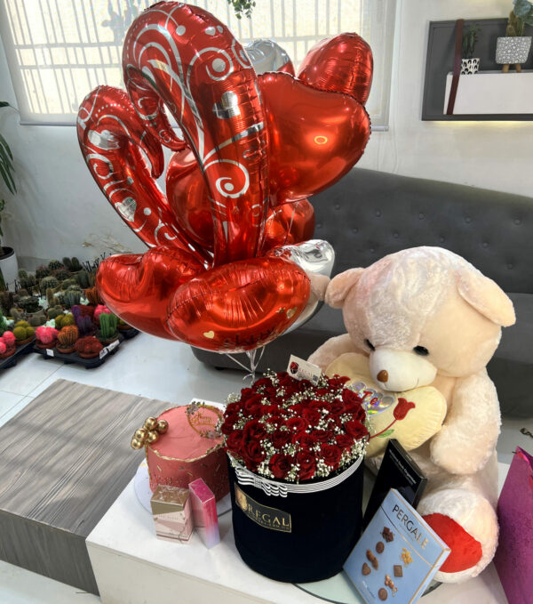 CUORE MIO PACKAGE 802 - Flowers and Assorted Gifts