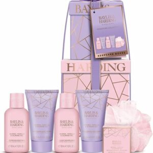 BAYLIS & HARDING - JOJOBA, VANILLA & ALMOND OIL LUXURY PAMPER PRESENT GIFT SET